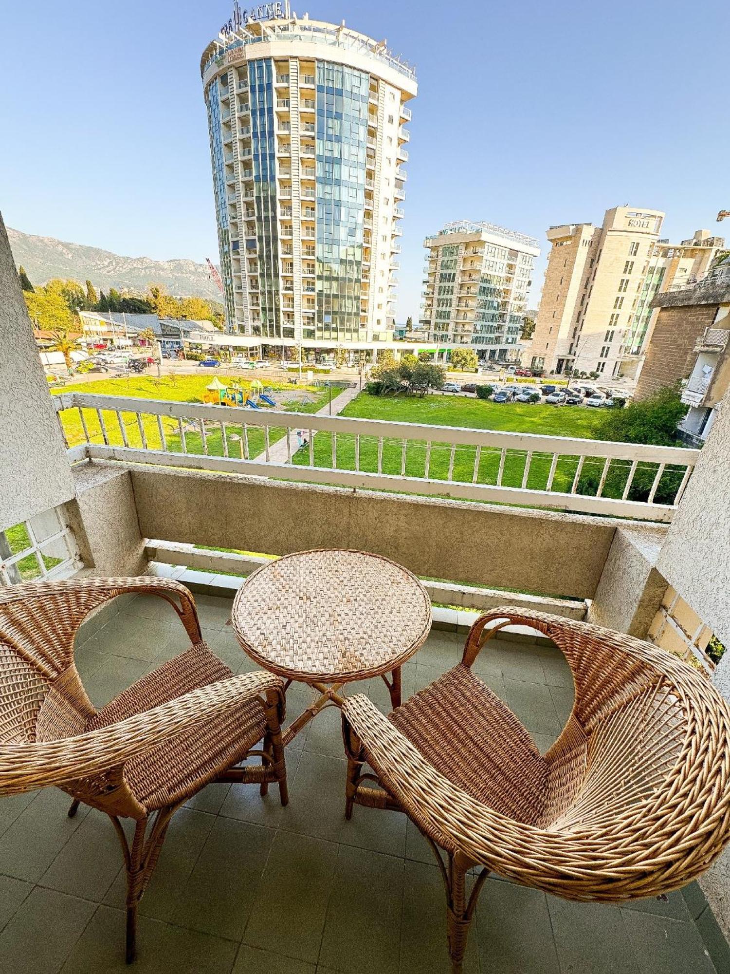 Mia Apartment *